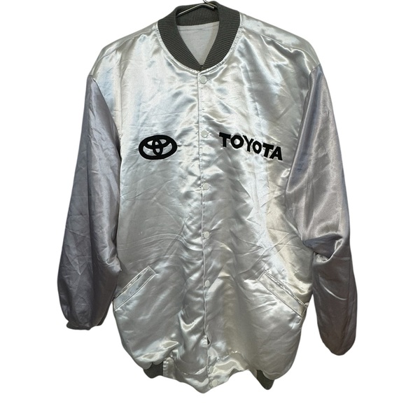 Vintage Satin White Silver Toyota Snap Up Varsity Jacket Men’s XL MINTY - Picture 2 of 4
